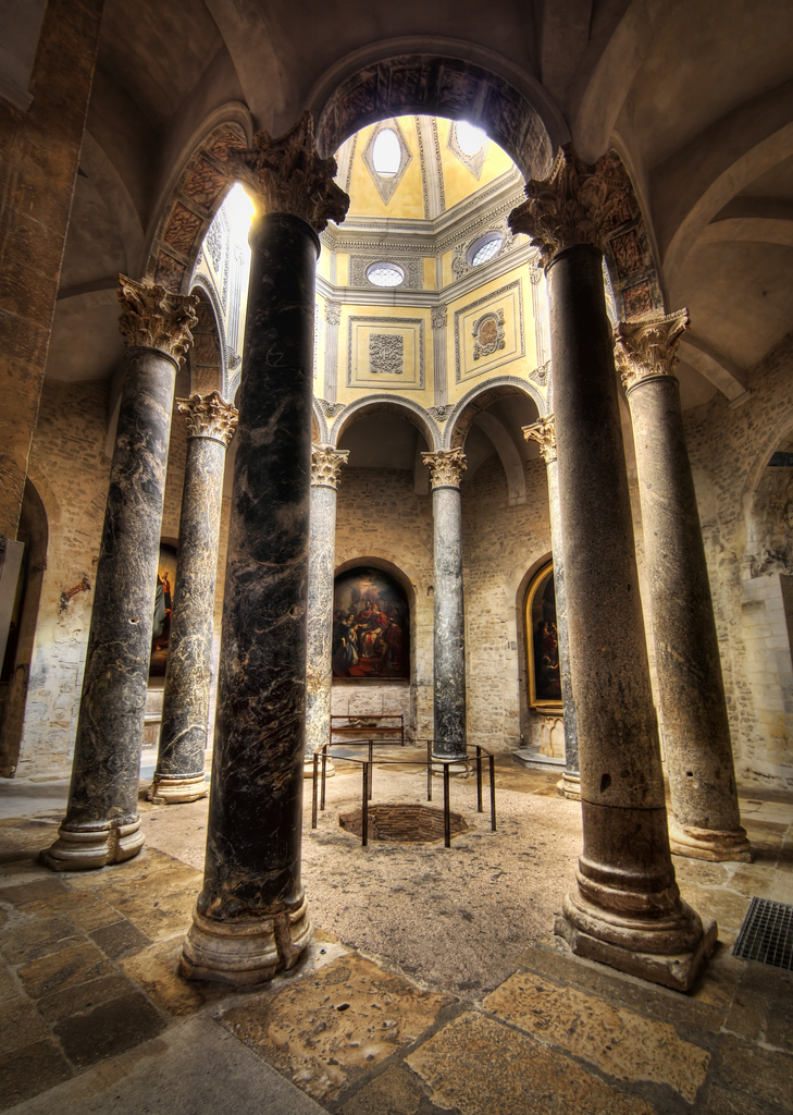 The pillars of faith - Vectorama